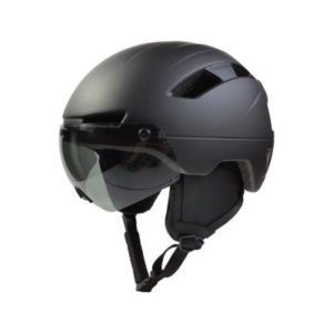 Zwarte helm met vizier